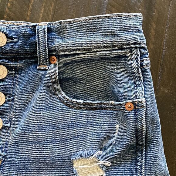 Gap Raw Hem Distressed High Waisted Denim Shorts Ripped Button Fly Raw Hem - Picture 5 of 11